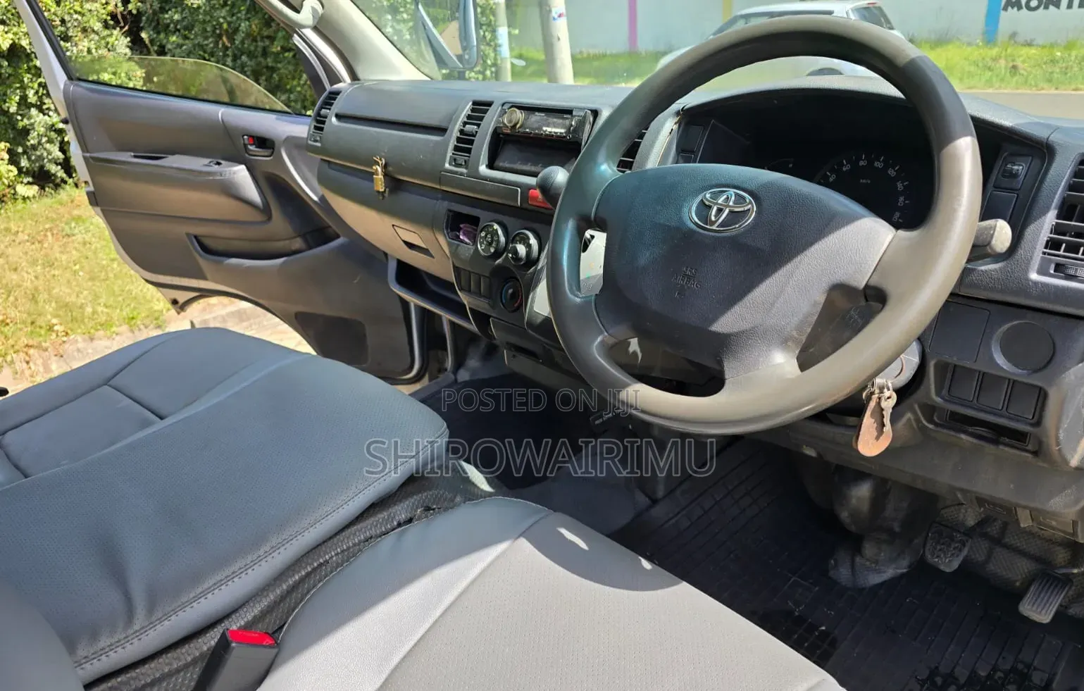 Toyota HiAce 2015 Gray
