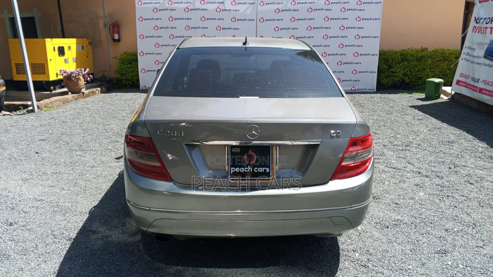 Mercedes-Benz C200 2010 Gray