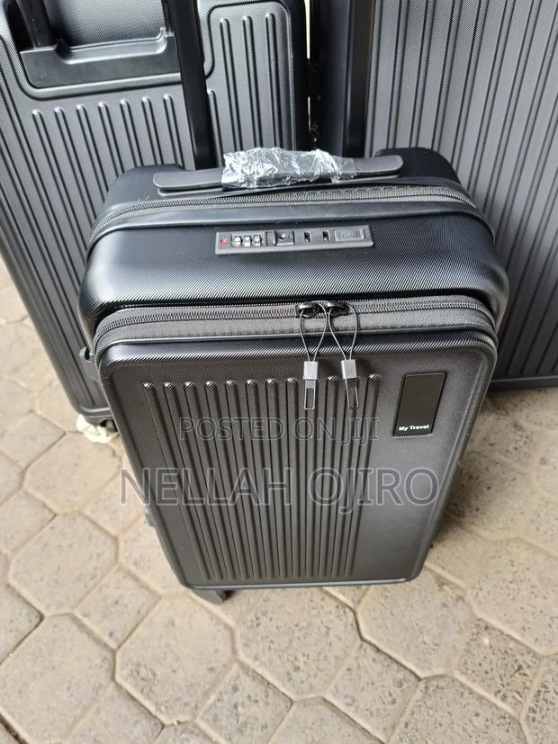 Luxurious Suitcase Set - thumbnail 10