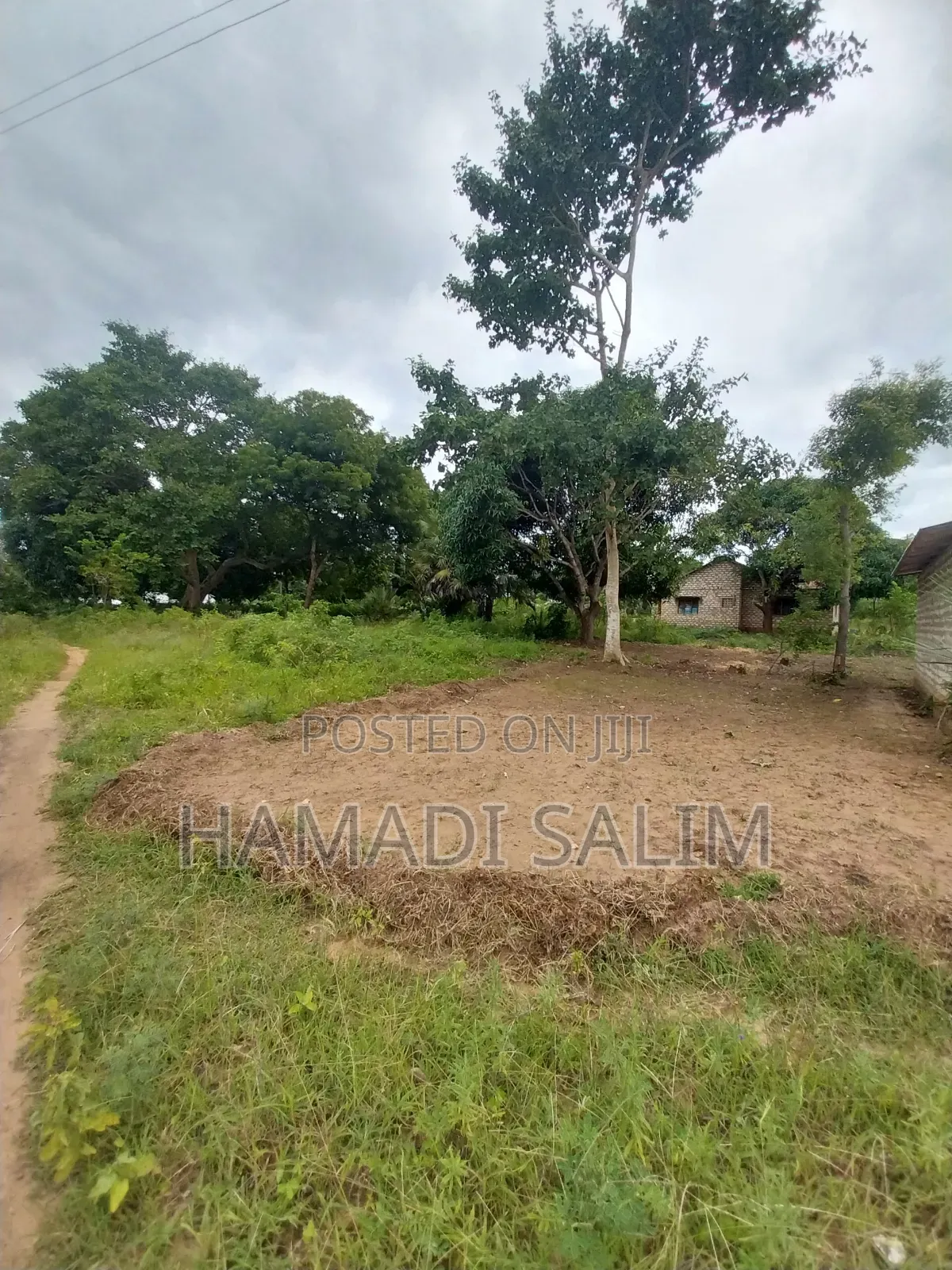50 by 100 Plot for Sale in Tiwi