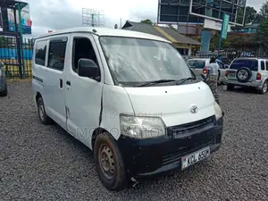 Toyota TownAce 2011 White
