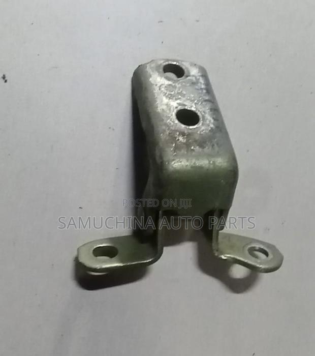 Door Hinges Toyota Ractis