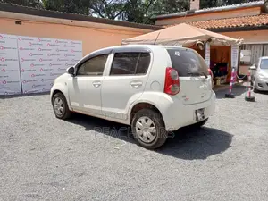 Daihatsu Boon 2012 White