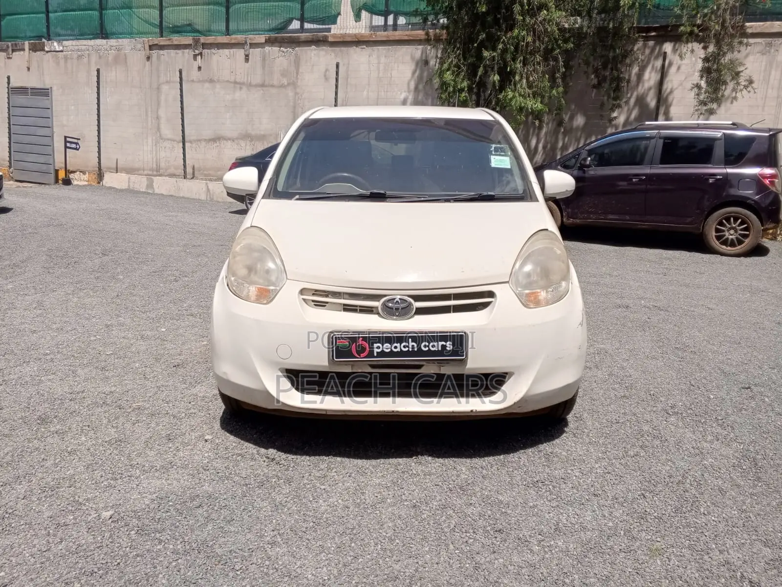 Daihatsu Boon 2012 White