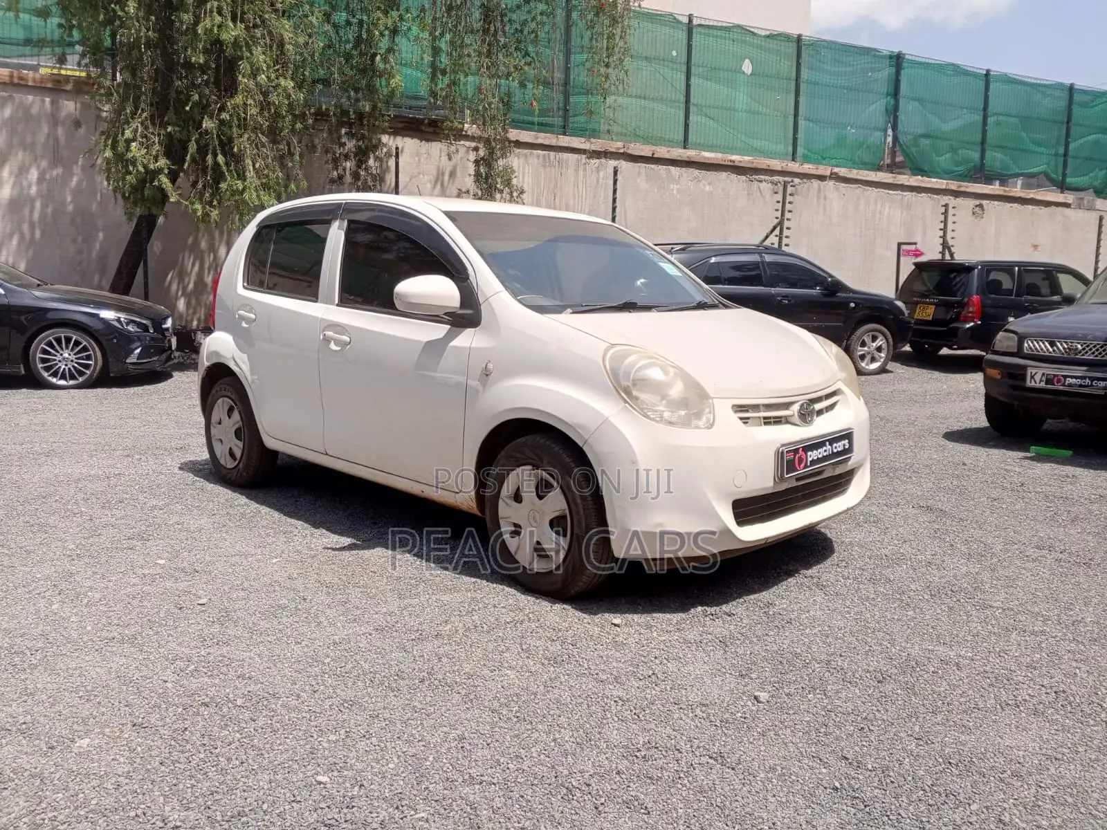 Daihatsu Boon 2012 White