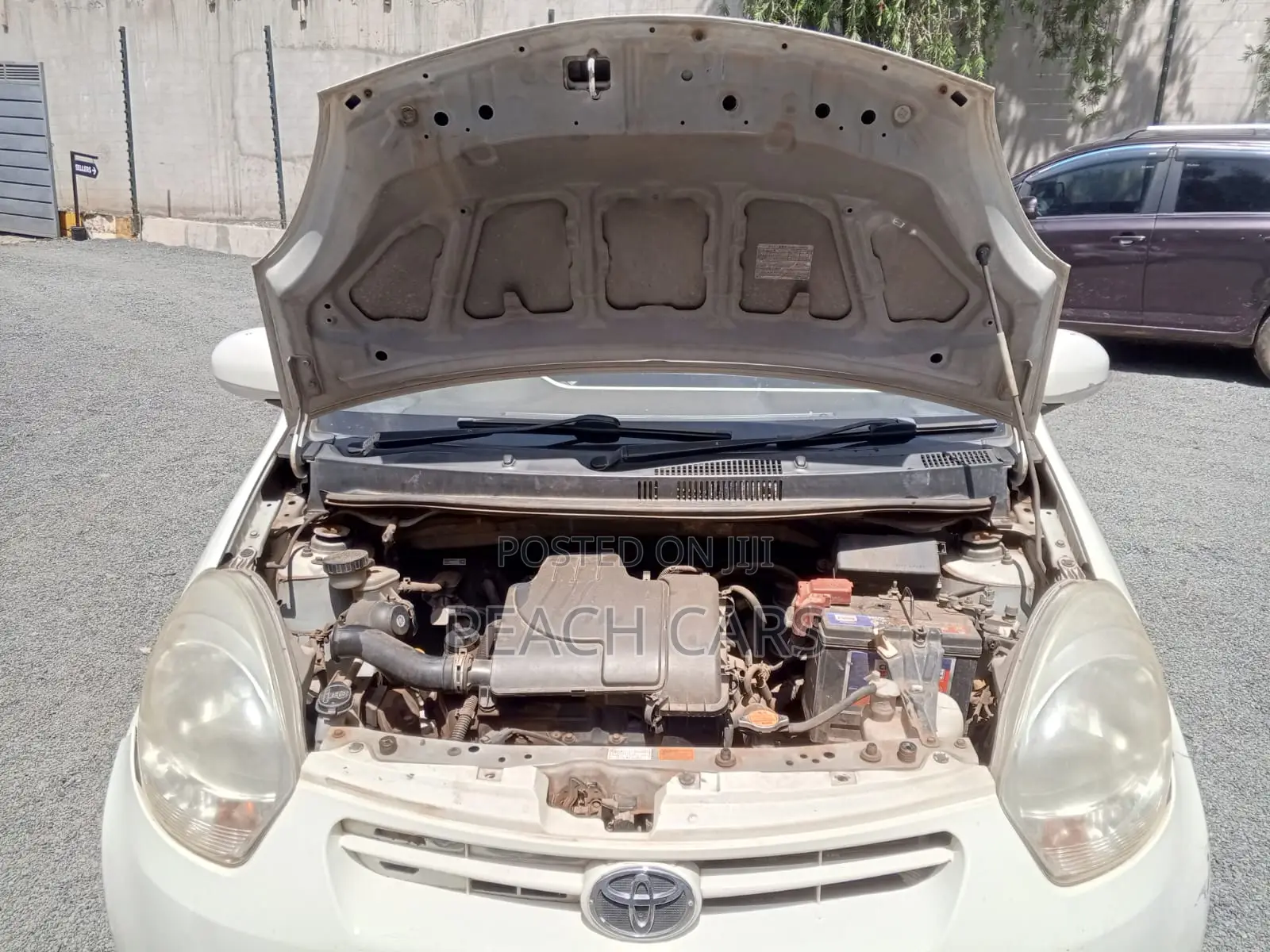 Daihatsu Boon 2012 White