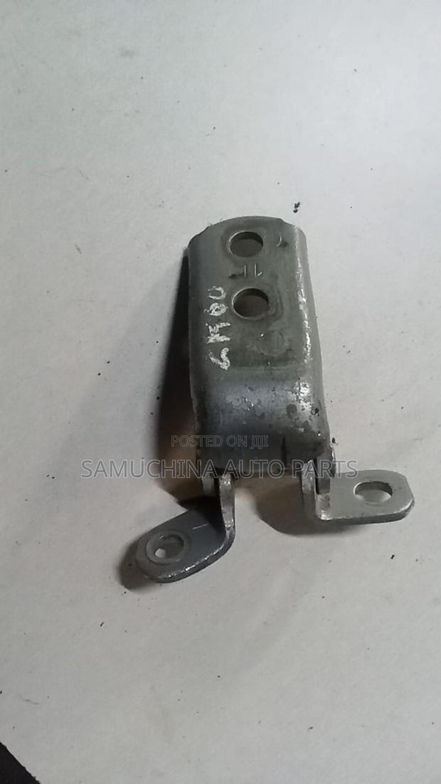 Door Hinges Toyota Voxy Zrr70