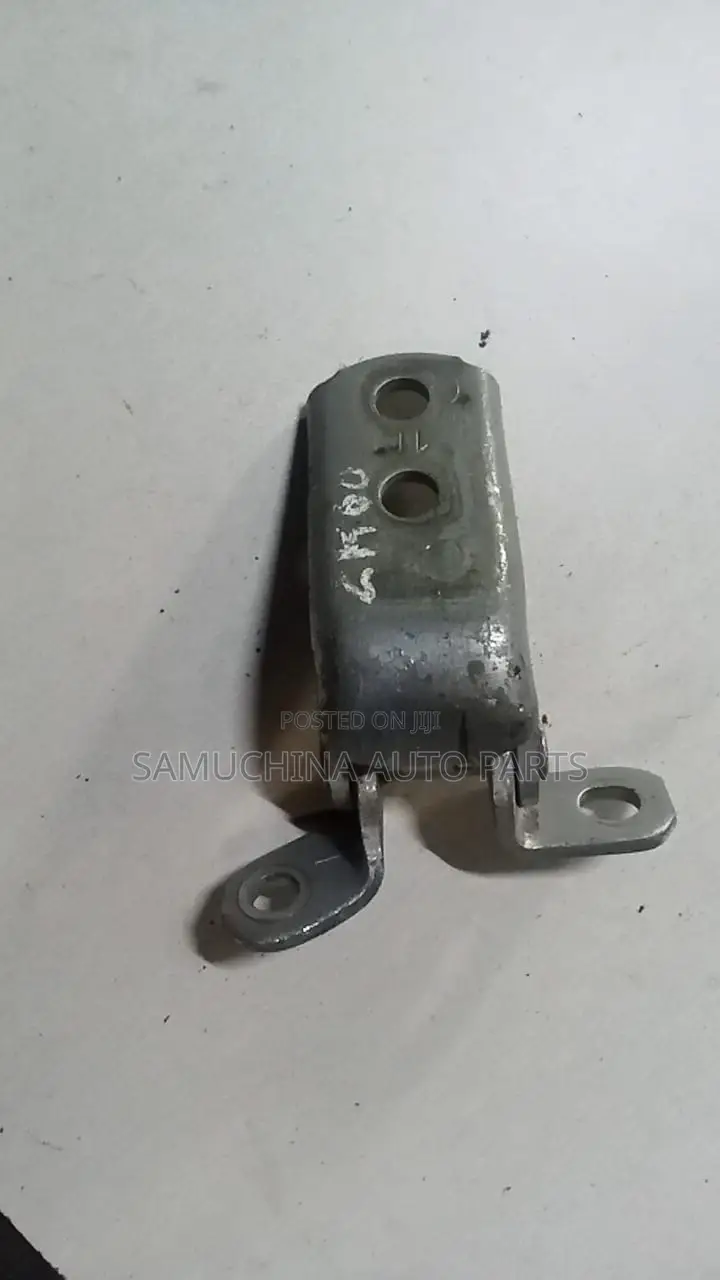 Door Hinges Toyota Voxy Zrr70