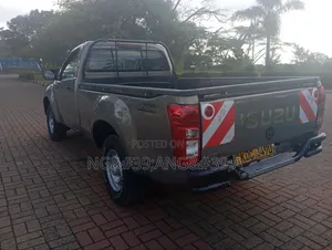 Isuzu D-MAX 2020 Gray