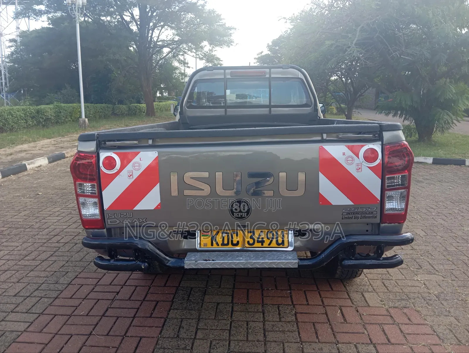 Isuzu D-MAX 2020 Gray