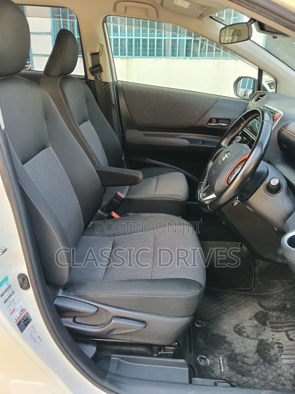 Toyota Sienta 2020 White