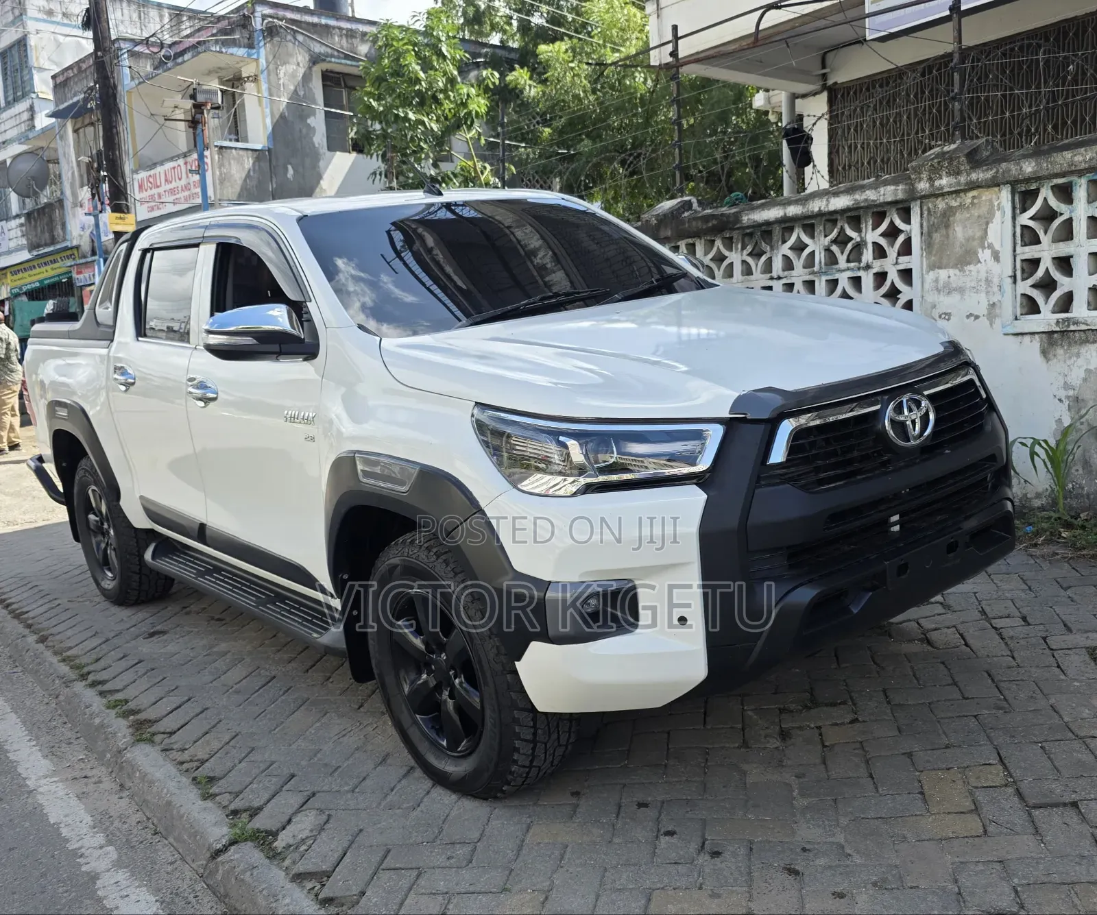 Toyota Hilux 2016 White