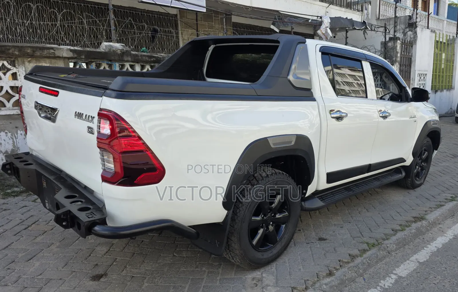 Toyota Hilux 2016 White