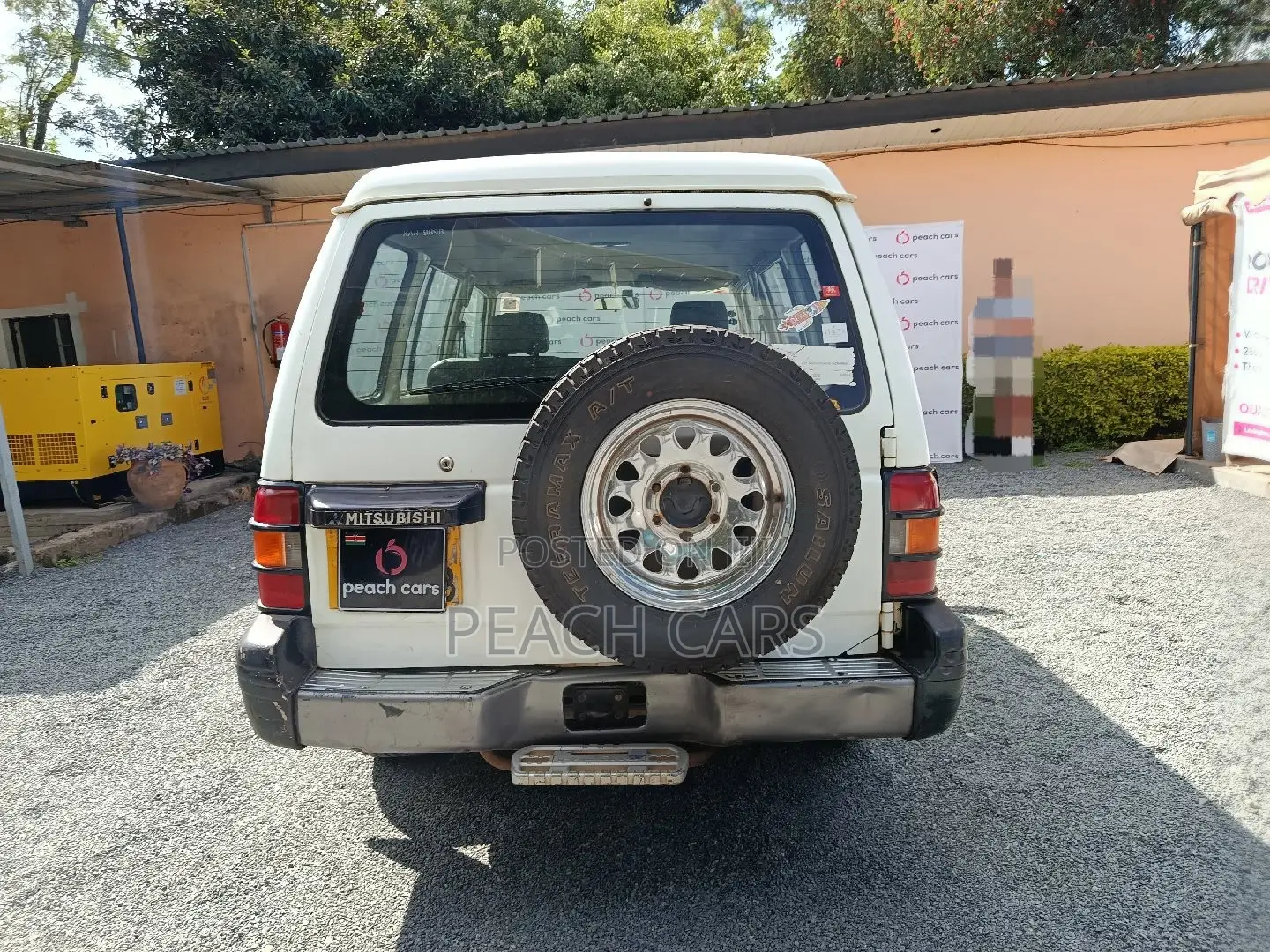 Mitsubishi Pajero 2003 White