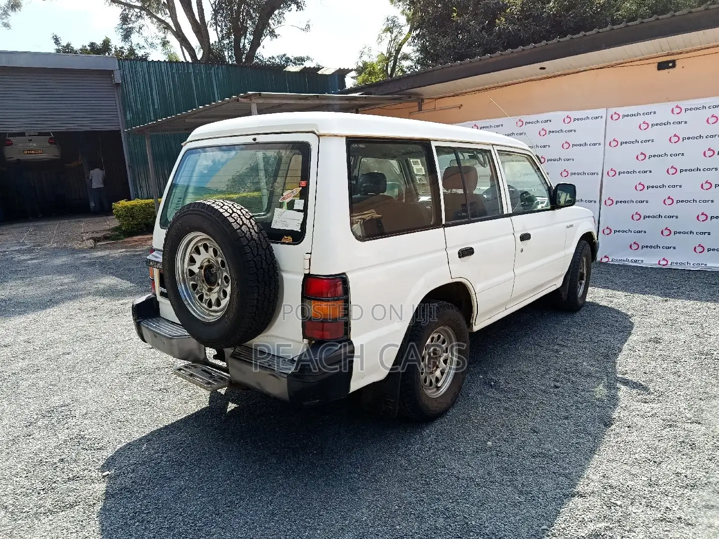 Mitsubishi Pajero 2003 White