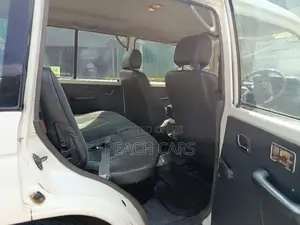 Mitsubishi Pajero 2003 White