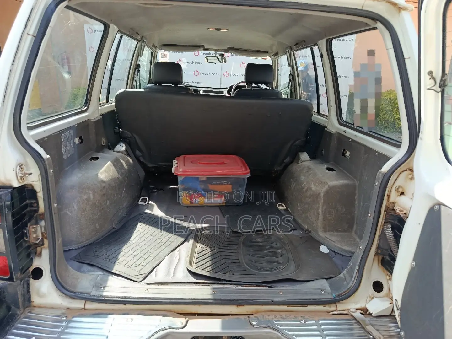 Mitsubishi Pajero 2003 White