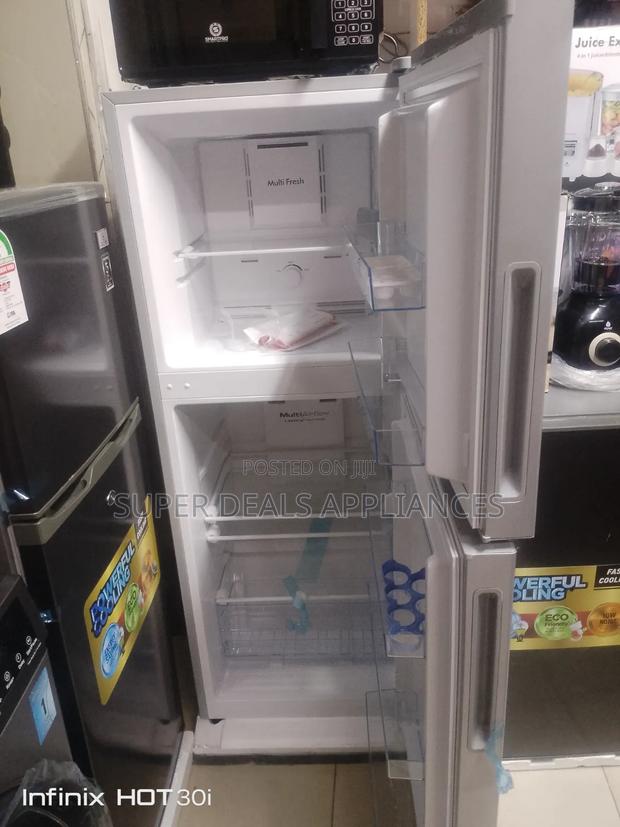 Refregerator