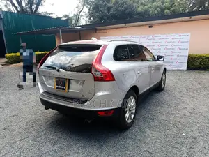 Volvo XC60 2010 Silver