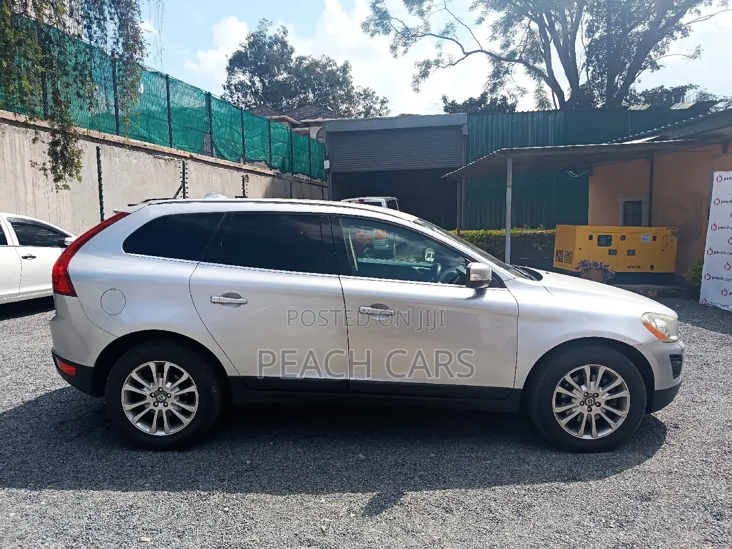 Volvo XC60 2010 Silver