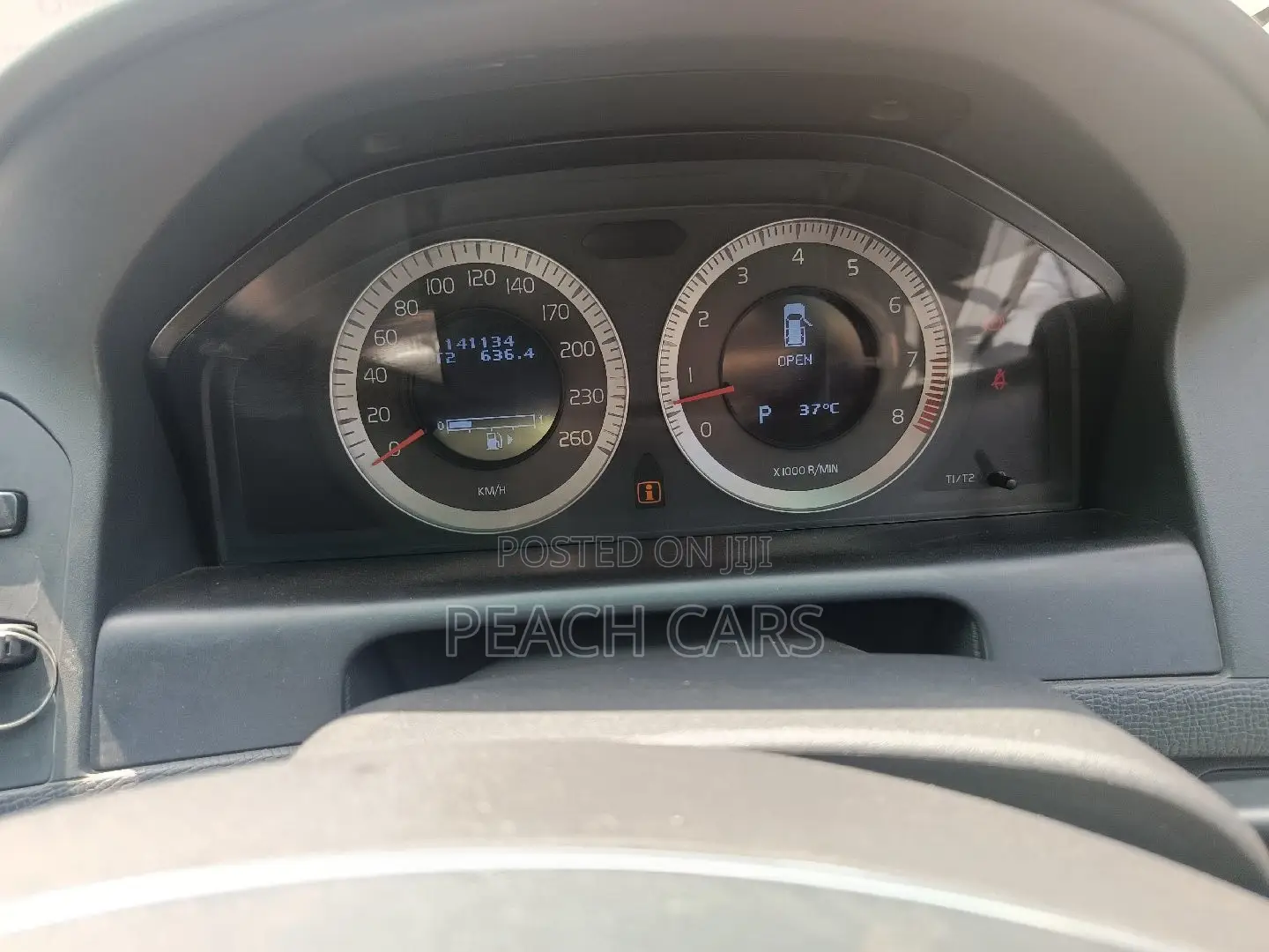 Volvo XC60 2010 Silver