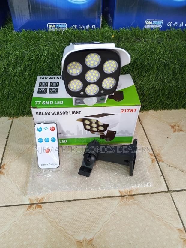 Motion Sensor Light - thumbnail 2