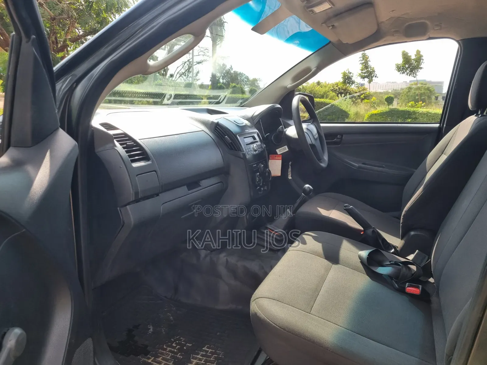 Isuzu D-MAX 2022 Gray