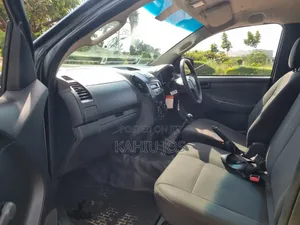 Isuzu D-MAX 2022 Gray