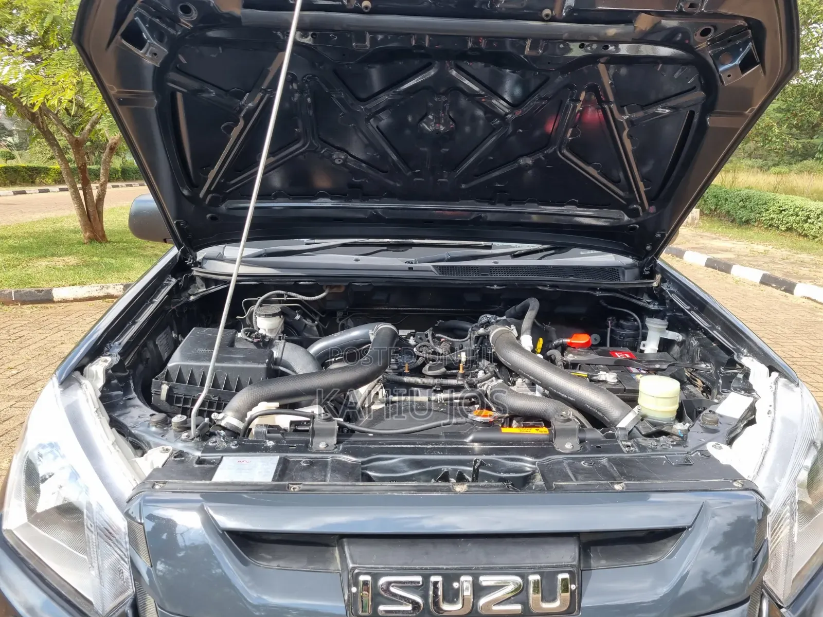 Isuzu D-MAX 2022 Gray