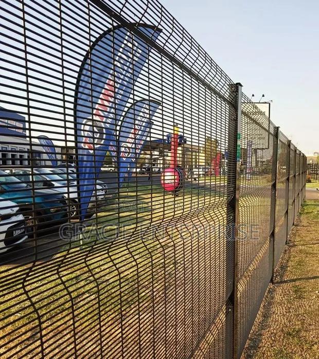 Anti-cut/ Anti-rust Anticlimb Mesh Fence