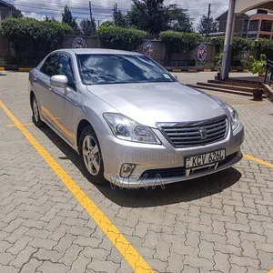 Toyota Crown 2013 Silver