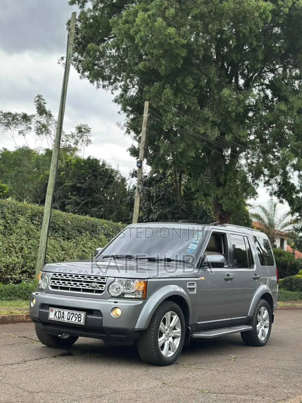 Land Rover Discovery 2013 Gray
