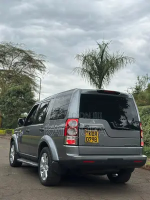 Land Rover Discovery 2013 Gray