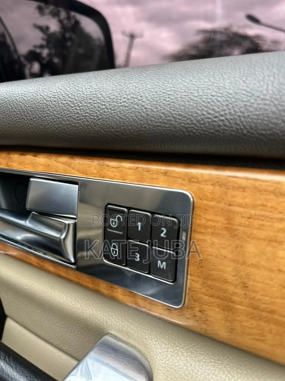 Land Rover Discovery 2013 Gray