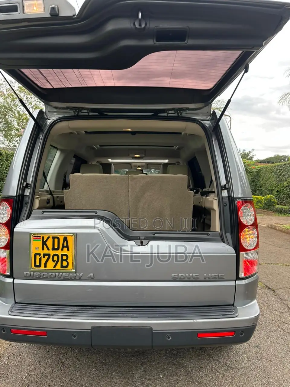 Land Rover Discovery 2013 Gray