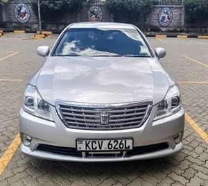 Toyota Crown 2013 Silver