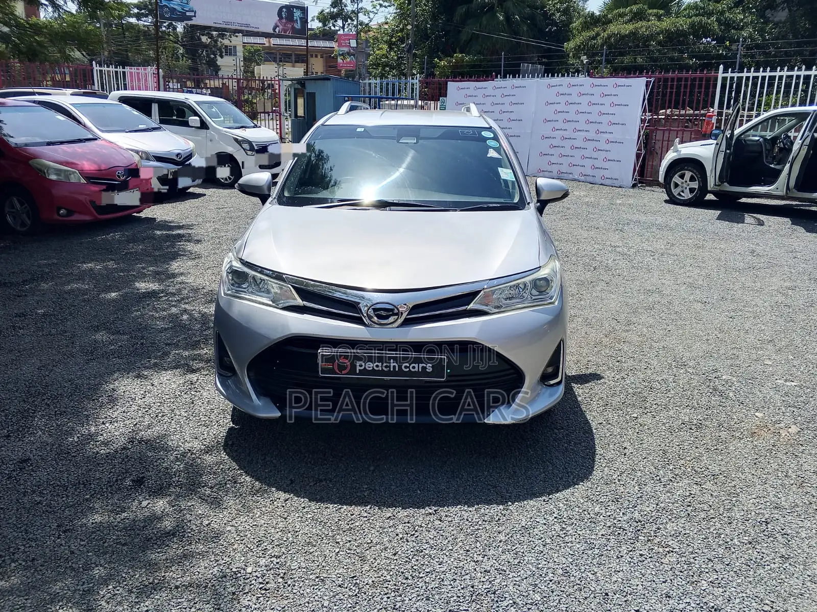 Toyota Corolla Fielder 2018 Silver