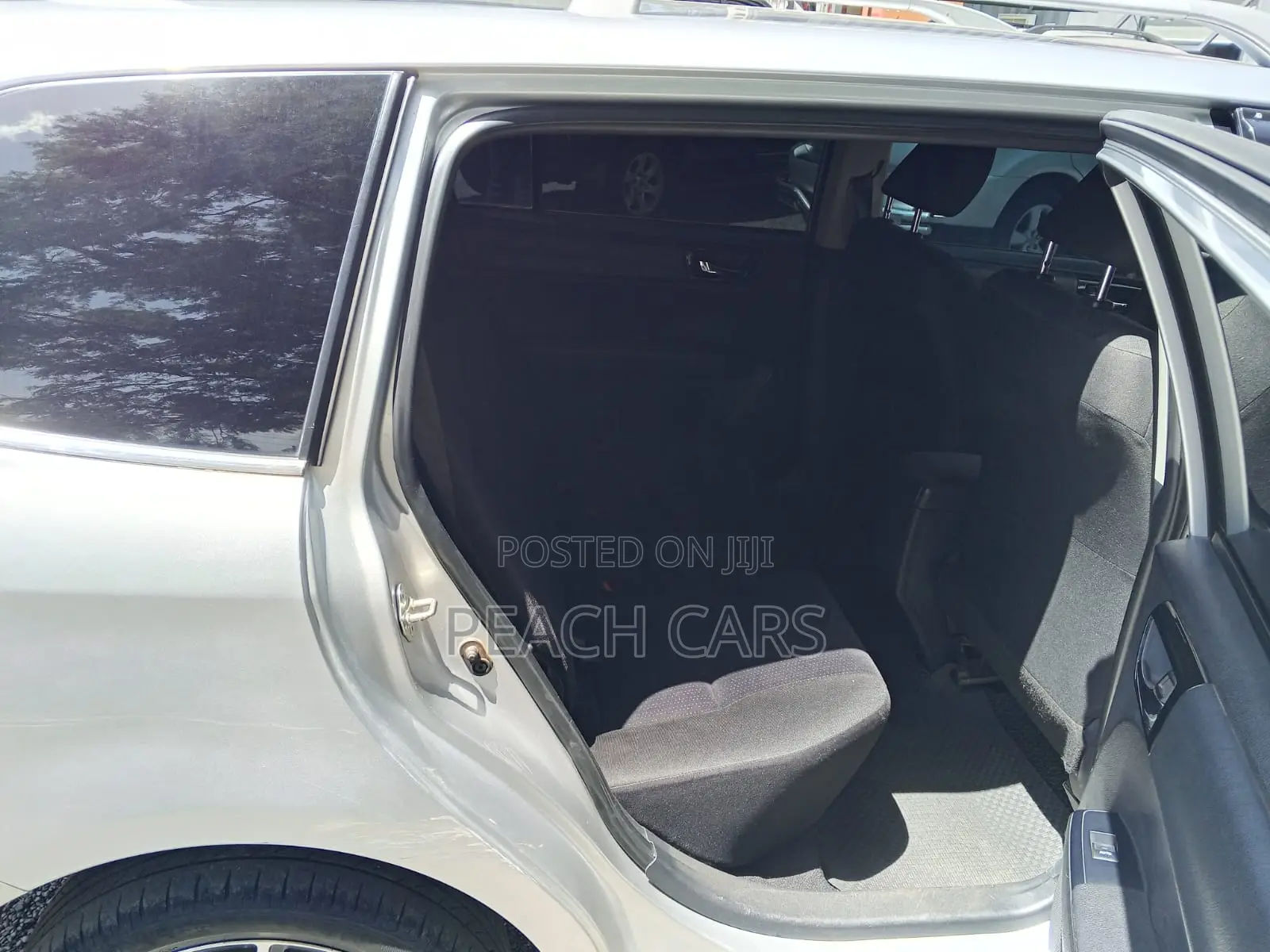 Toyota Corolla Fielder 2018 Silver
