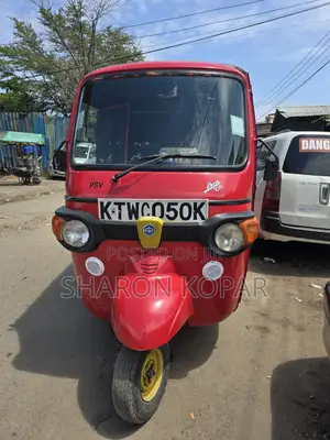 Piaggio Scooter 2021 Red
