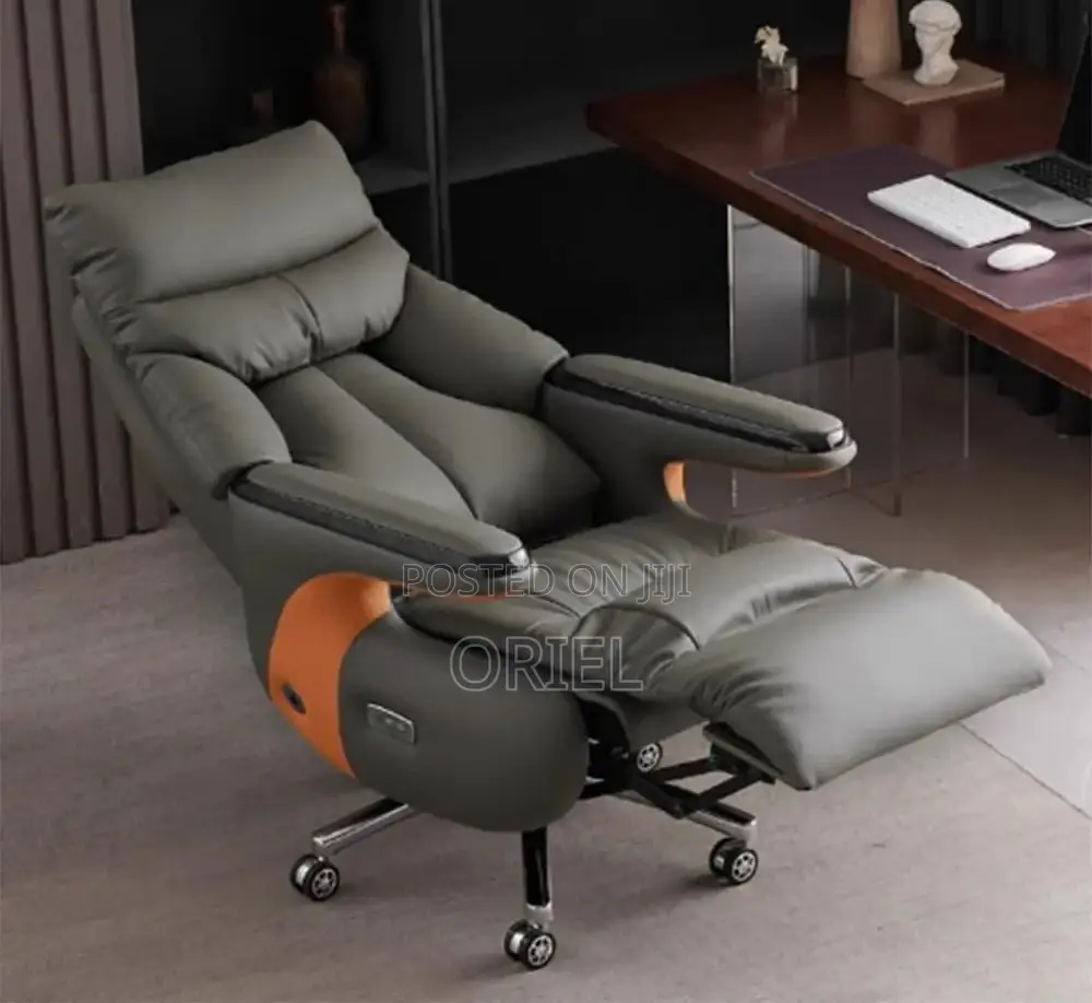 Office Chair : Executive C.E.O Leather Padded Office Chair