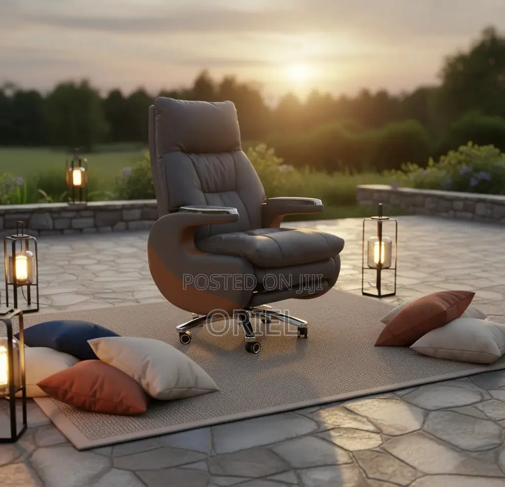 Office Chair : Executive C.E.O Leather Padded Office Chair