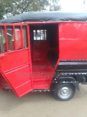 Piaggio Scooter 2023 Red
