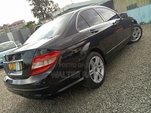 Mercedes-Benz C200 2009 Black