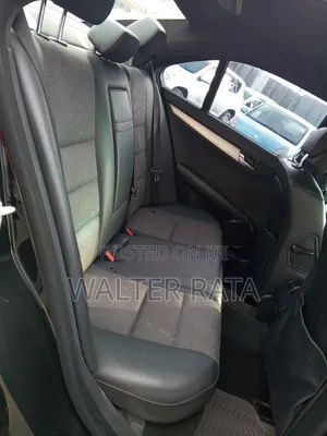 Mercedes-Benz C200 2009 Black