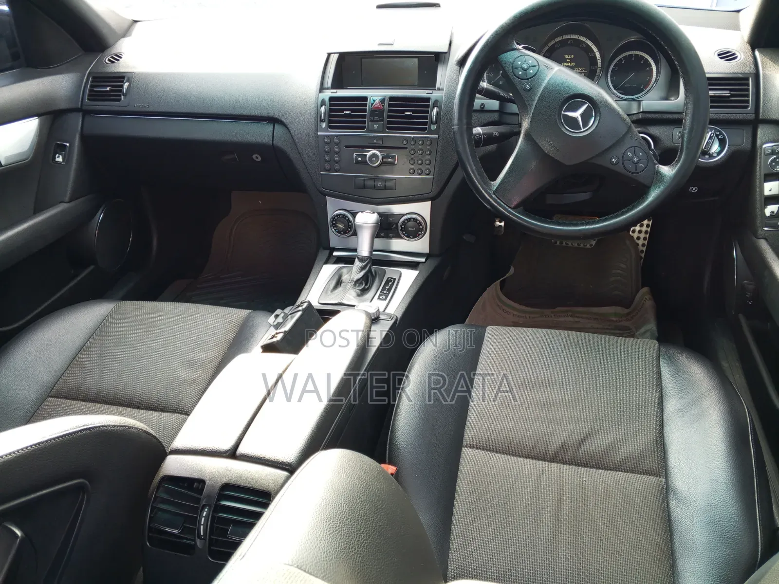 Mercedes-Benz C200 2009 Black