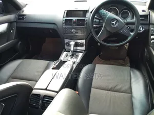 Mercedes-Benz C200 2009 Black