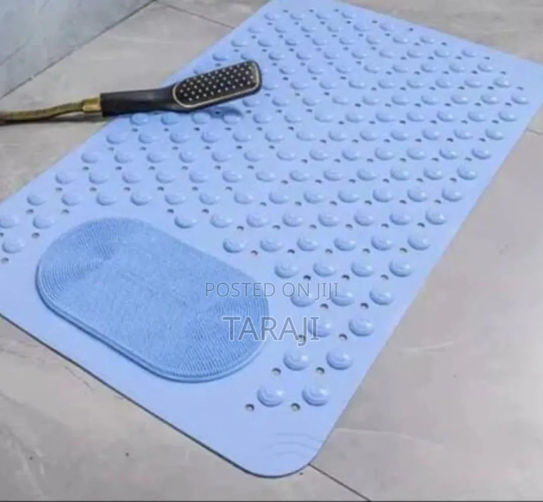 Non-Slip Bathroom Mat - Super Absorbent Bath Rug