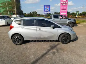 Nissan Note 2015 Silver