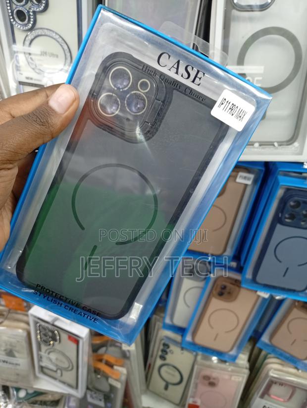 iPhone 11 Pro Max Anti-Fingerprint Back Panel Case - thumbnail 2