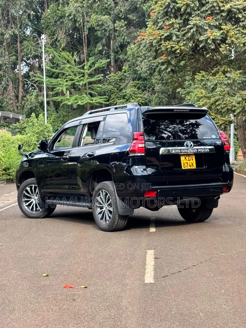 Toyota Land Cruiser Prado 2.8 2018 Black